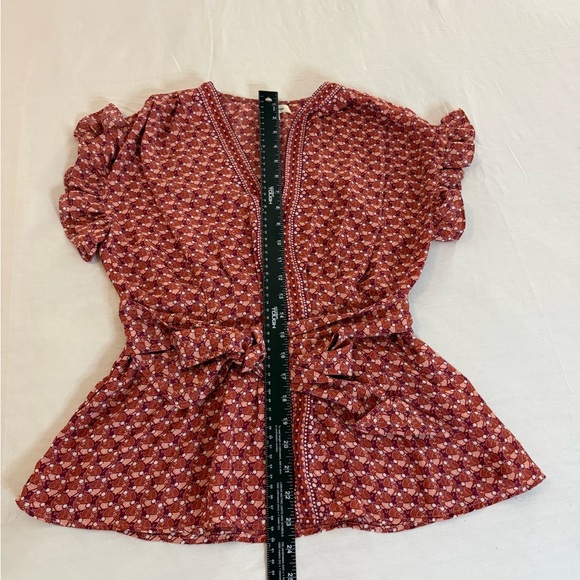 Max Studio Floral V-Neck Peplum Blouse Tie Waist Ruffle Sleeve - Size M - Picture 5 of 7